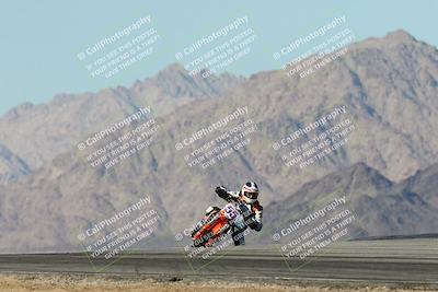 media/Dec-01-2025-Moto Forza (Mon) [[2daa91e15f]]/2-Intermediate Group/Session 4 Turn 9/